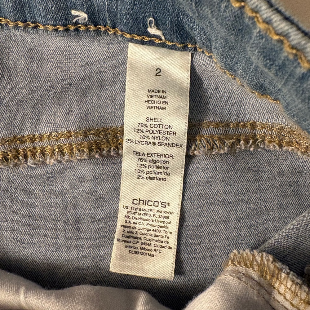 Chico’s Perfect Stretch Girlfriend Wide Crop Pants Jeans Denim Like New Size 2.0 - Picture 6 of 8